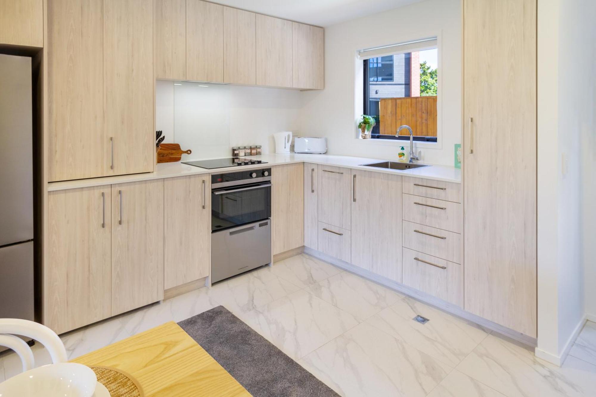 شقة Chic 2-Bed Gem: Trust Arena Proximity - West Akl أوكلاند المظهر الخارجي الصورة