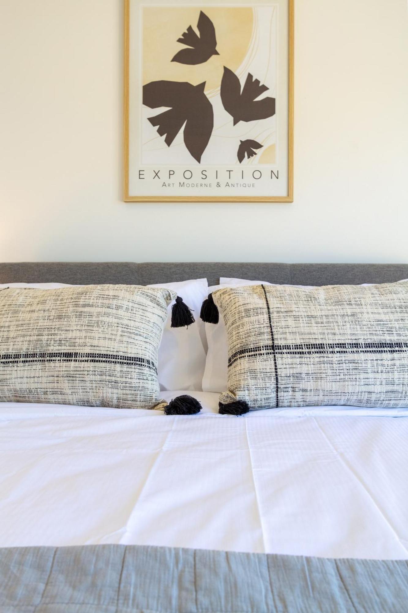 شقة Chic 2-Bed Gem: Trust Arena Proximity - West Akl أوكلاند المظهر الخارجي الصورة